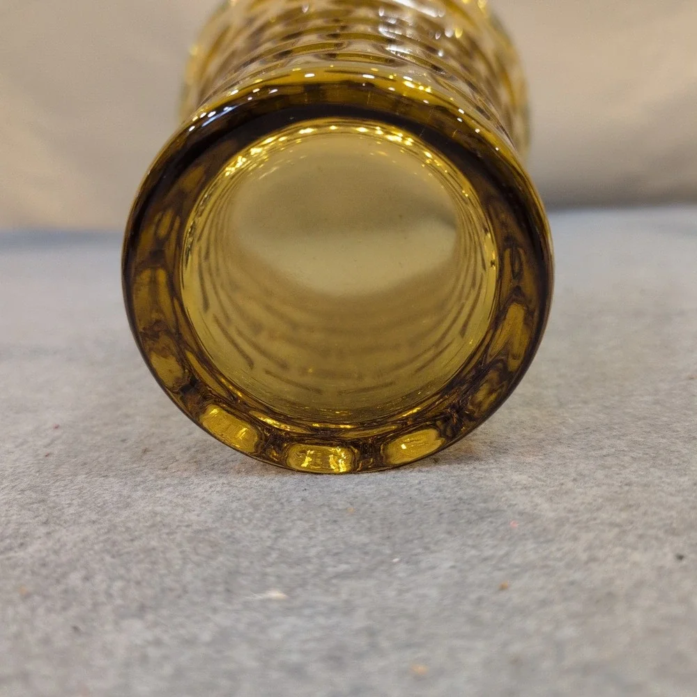 Vintage Federal Glass‎ Amber Pressed Glass Vase Scalloped Rim Yorktown Pattern